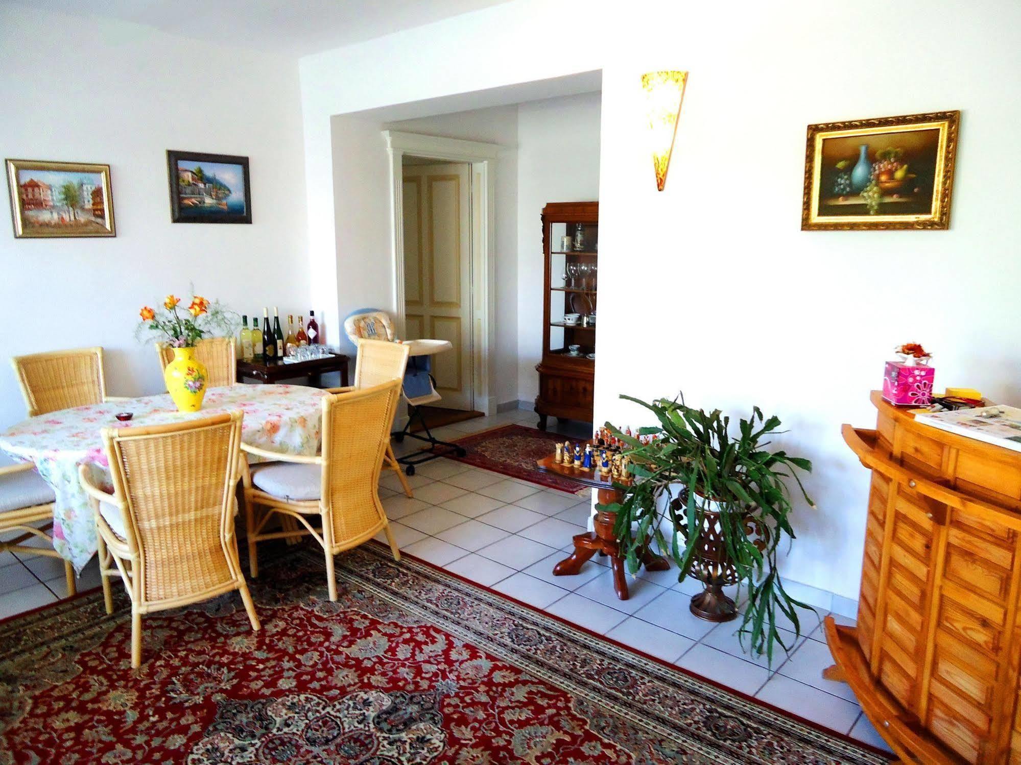 Buda Panzio Gyor Ngoại thất bức ảnh